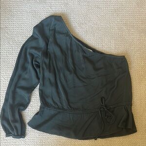 Cloth & Stone Green Asymmetrical Tie Front Blouse